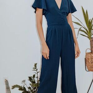 Lulu's Navy Flutter Sleeve Backless V-Neck Jumpsuit Size M